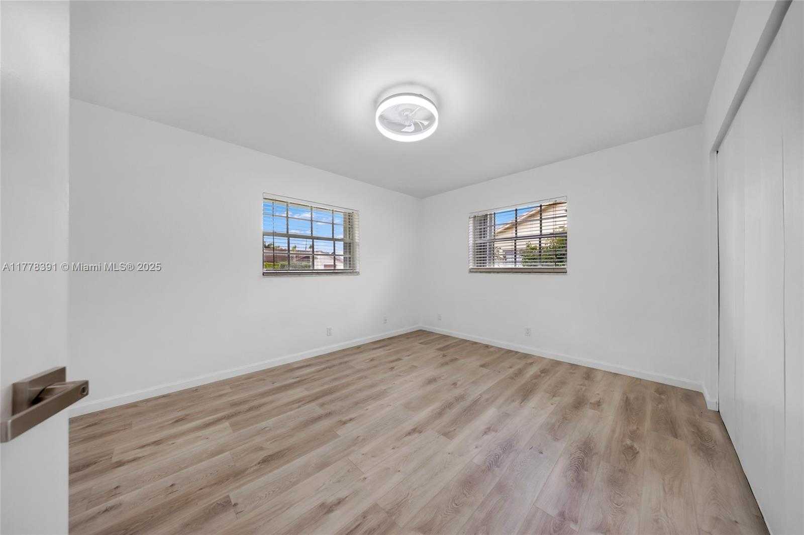 Small Image of 8031 NORTH WEST 47TH CT, Lauderhill Number 27