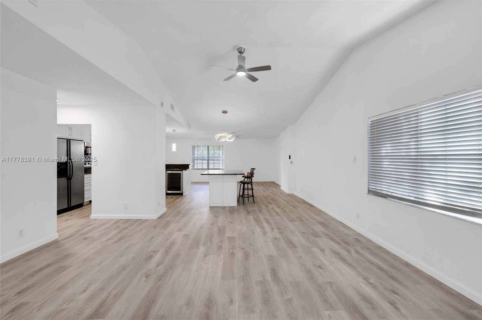 Small Image of 8031 NORTH WEST 47TH CT, Lauderhill Number 4