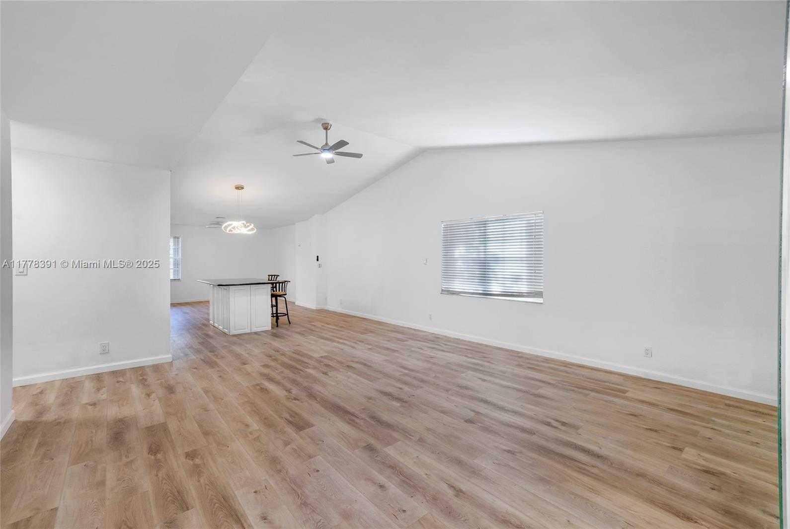 Small Image of 8031 NORTH WEST 47TH CT, Lauderhill Number 7