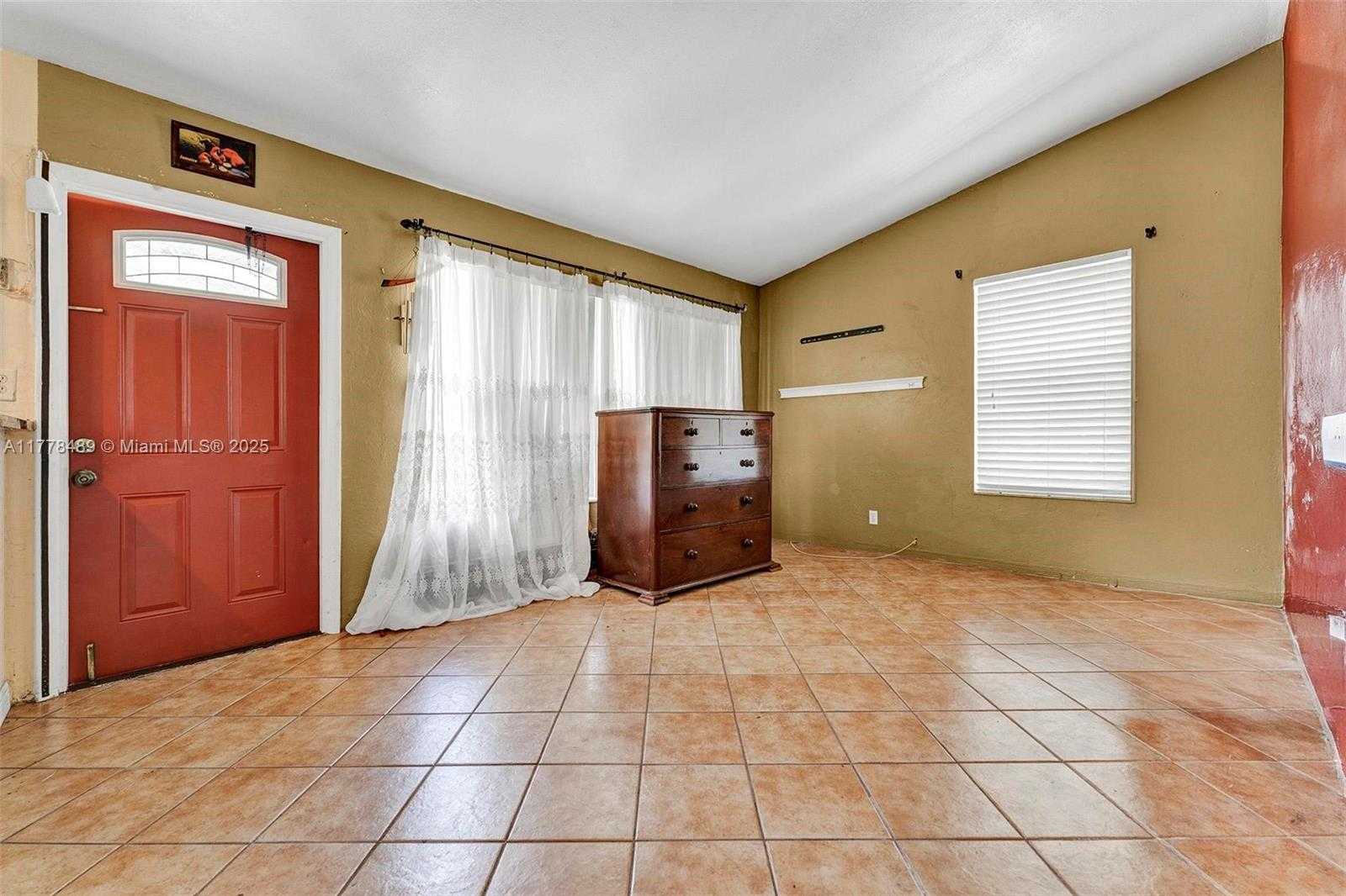 Small Image of 3950 SOUTH WEST 53RD AVE, Davie Number 15