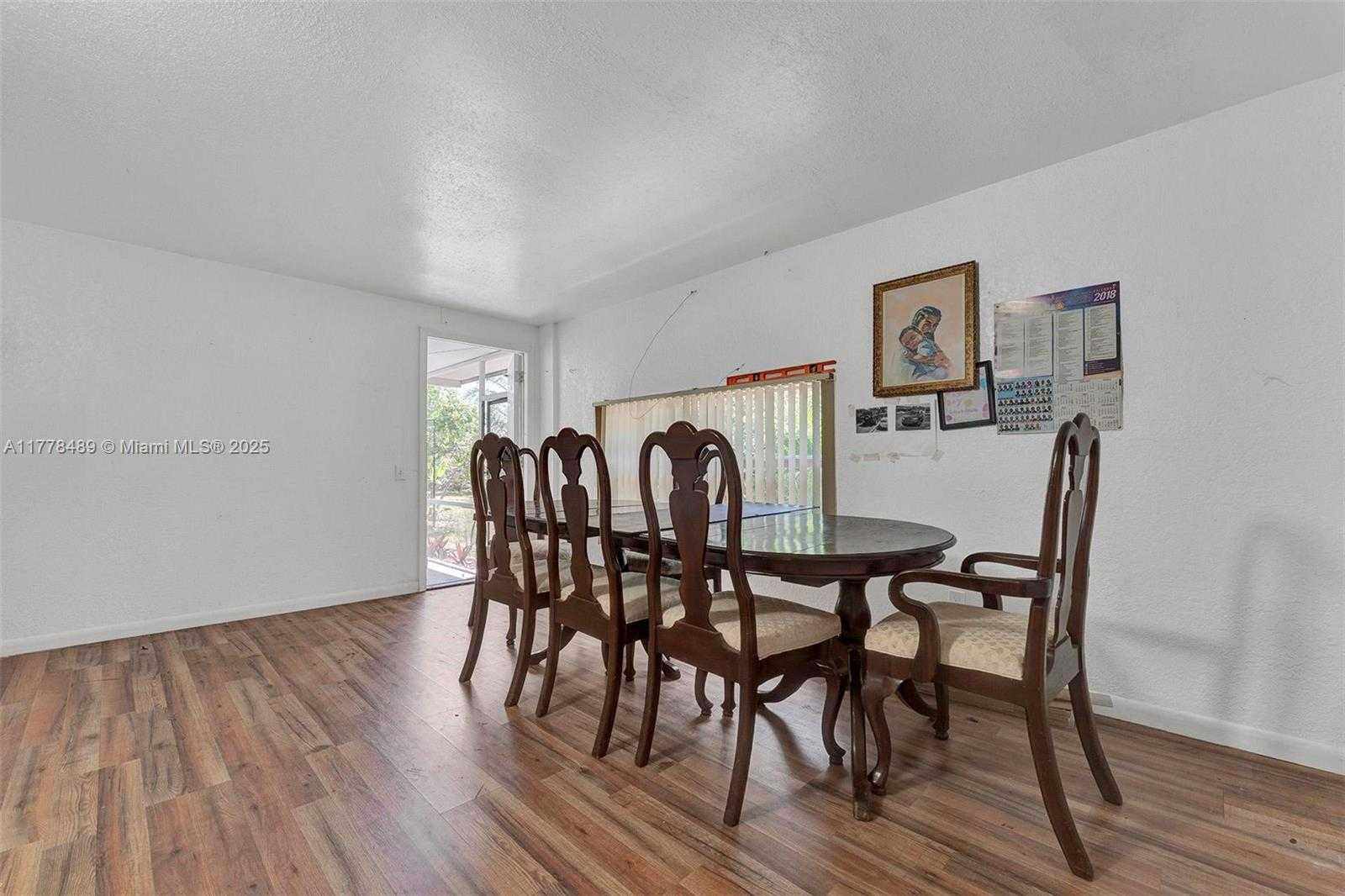 Small Image of 3950 SOUTH WEST 53RD AVE, Davie Number 21
