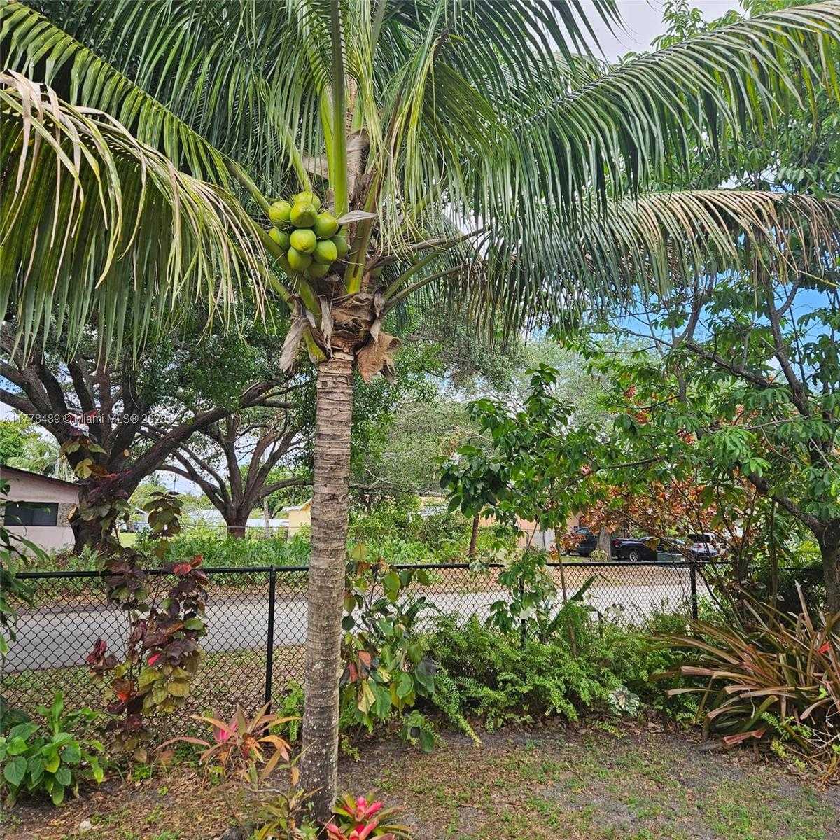 Small Image of 3950 SOUTH WEST 53RD AVE, Davie Number 62