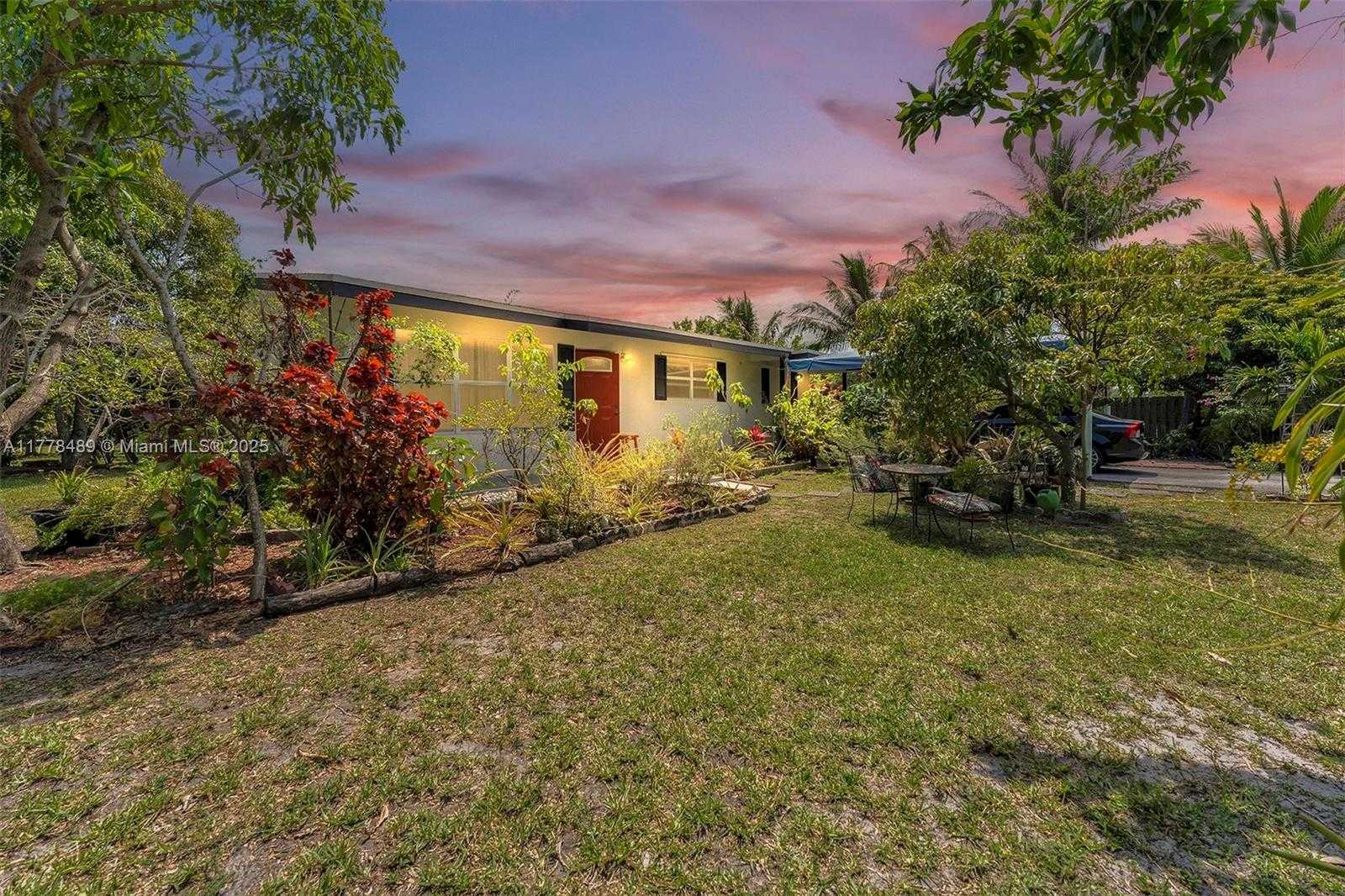 Small Image of 3950 SOUTH WEST 53RD AVE, Davie Number 64