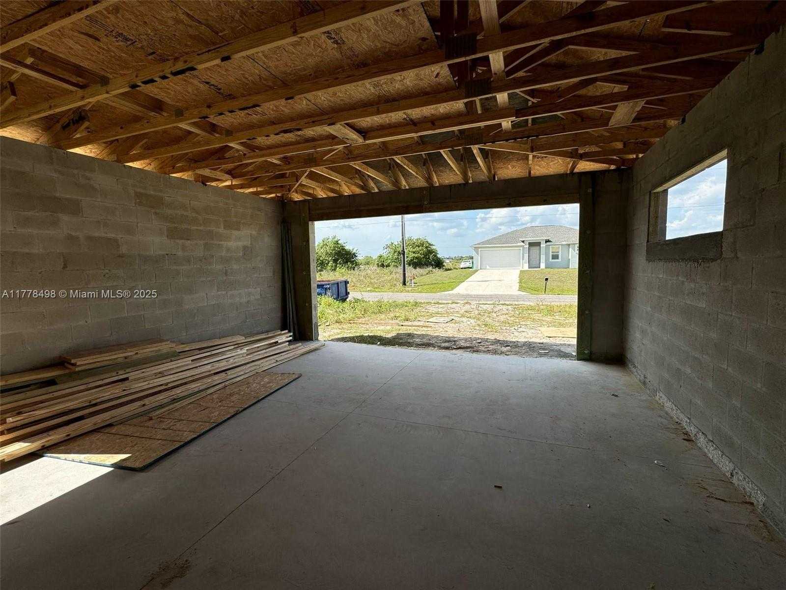 Small Image of 509 GLENDALE AVE, La Belle Number 13