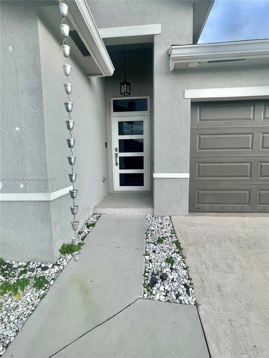 Small Image of 19000 SOUTH WEST 317TH TER, Homestead Number 4