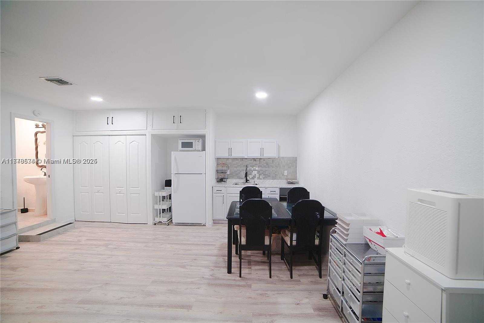 Small Image of 14426 NORTH WEST 88TH AVE, Miami Lakes Number 20
