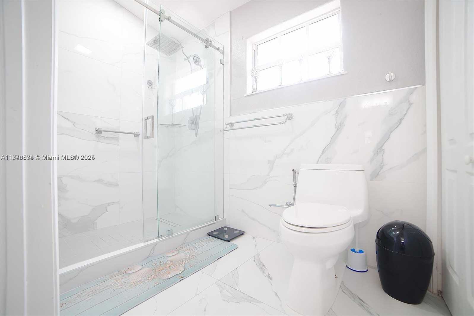 Small Image of 14426 NORTH WEST 88TH AVE, Miami Lakes Number 27