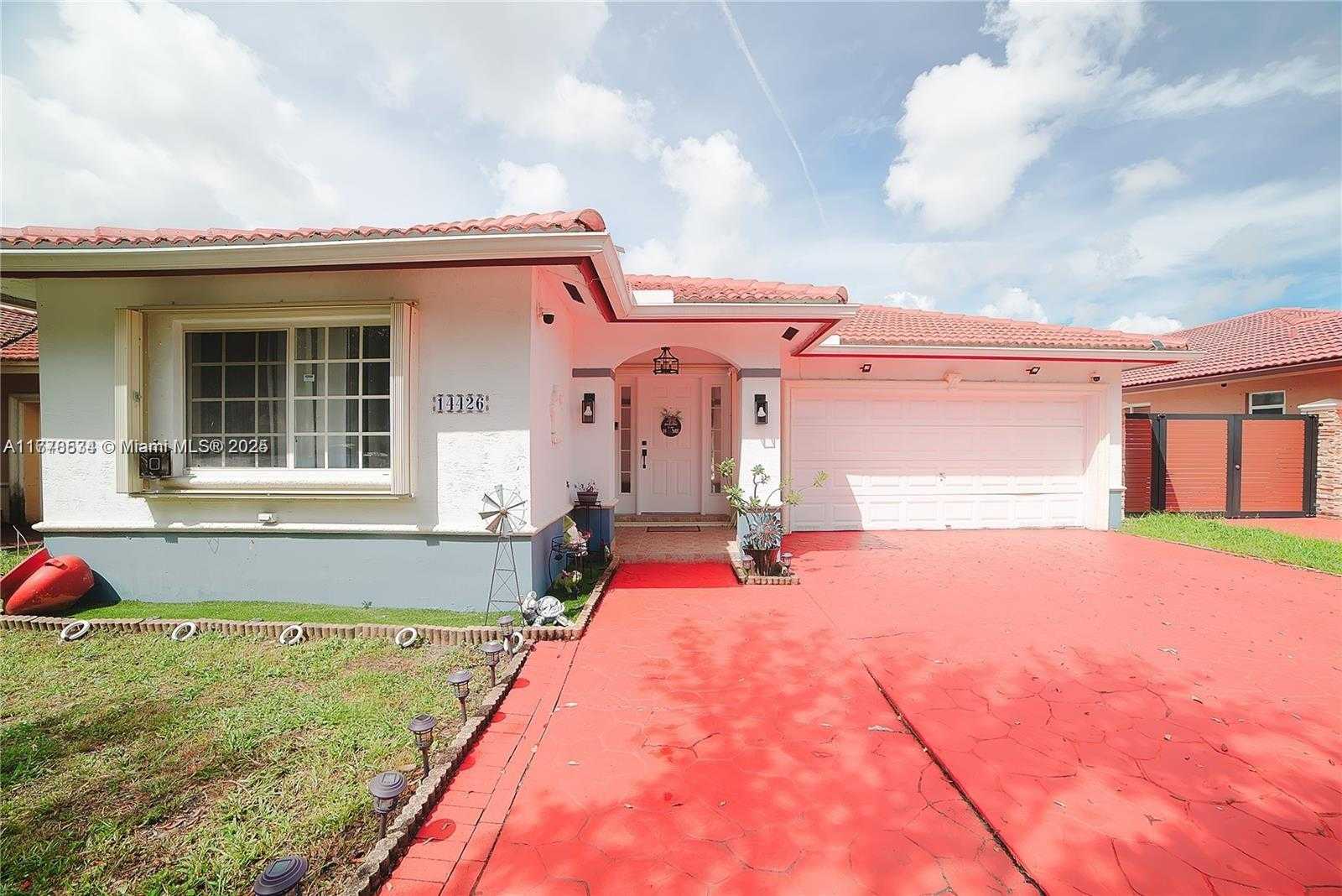 Small Image of 14426 NORTH WEST 88TH AVE, Miami Lakes Number 37
