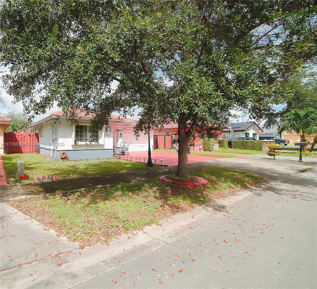 Small Image of 14426 NORTH WEST 88TH AVE, Miami Lakes Number 40