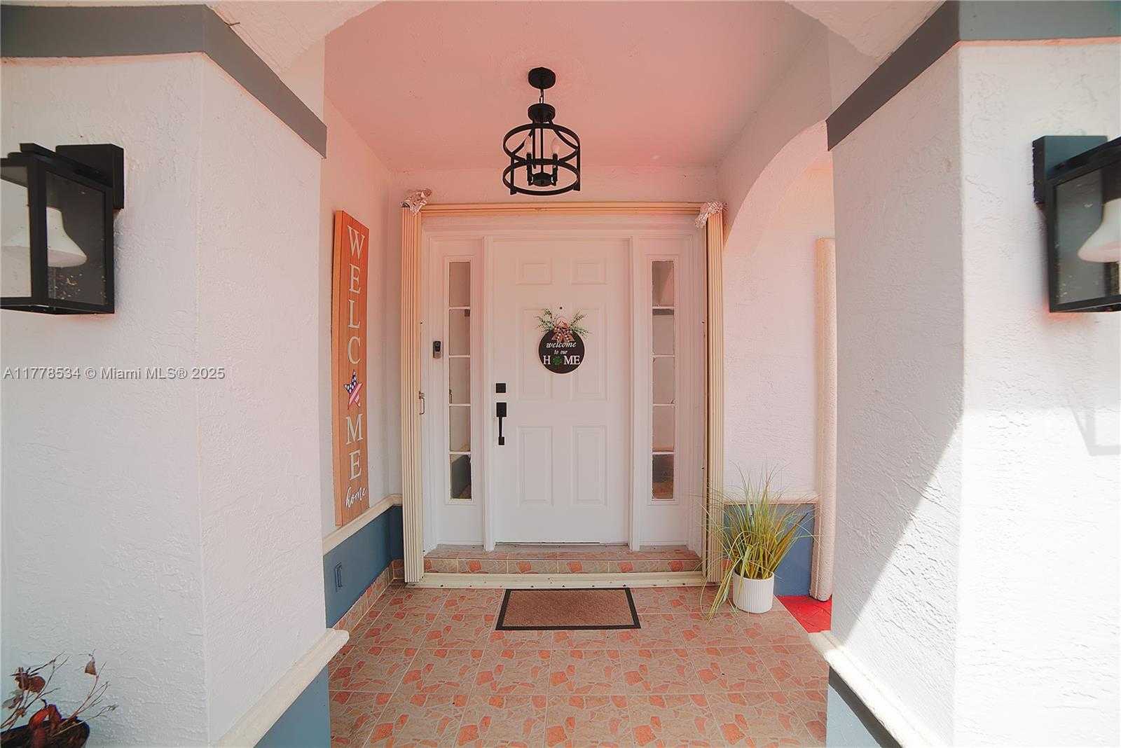 Small Image of 14426 NORTH WEST 88TH AVE, Miami Lakes Number 5