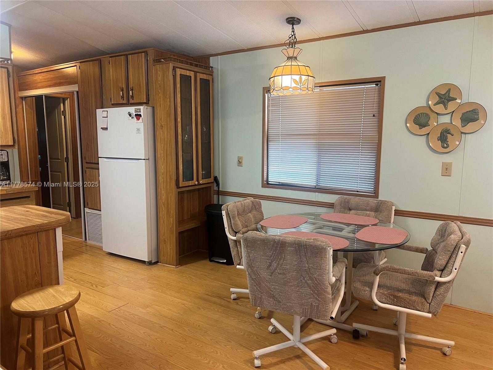 Small Image of 2064 NETTLES BLVD, Jensen Beach Number 8