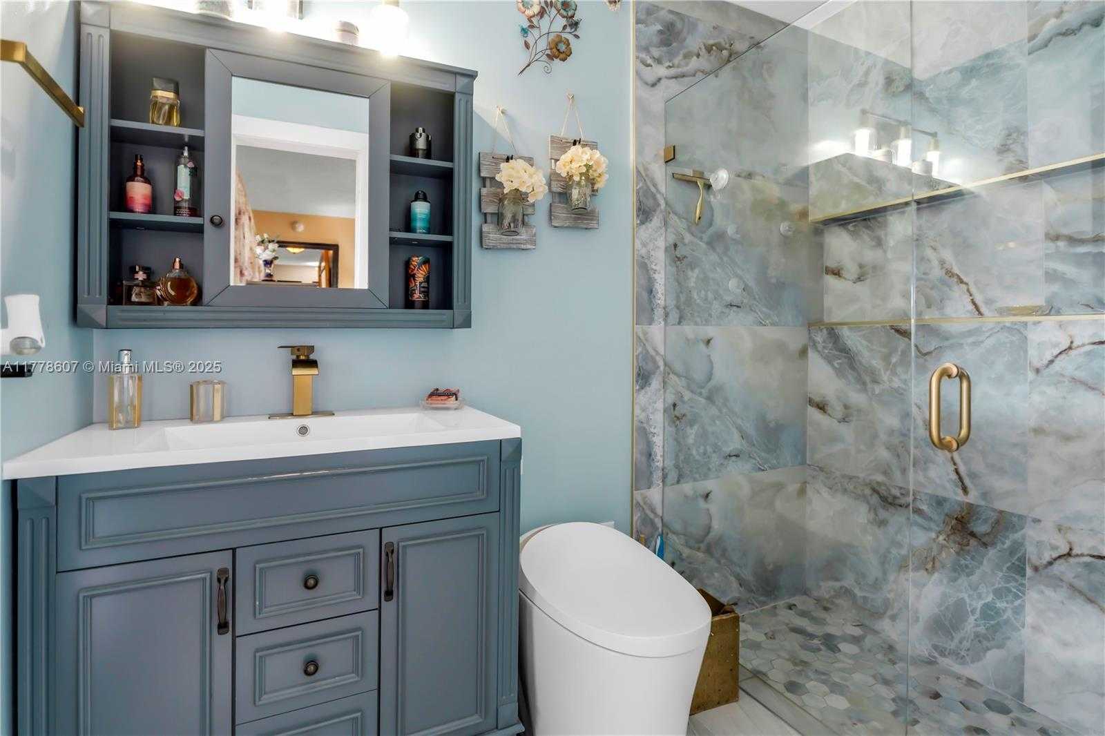 Small Image of 22483 LABRADOR ST, Boca Raton Number 10