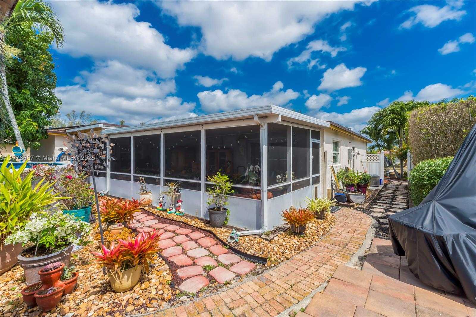 Small Image of 22483 LABRADOR ST, Boca Raton Number 17