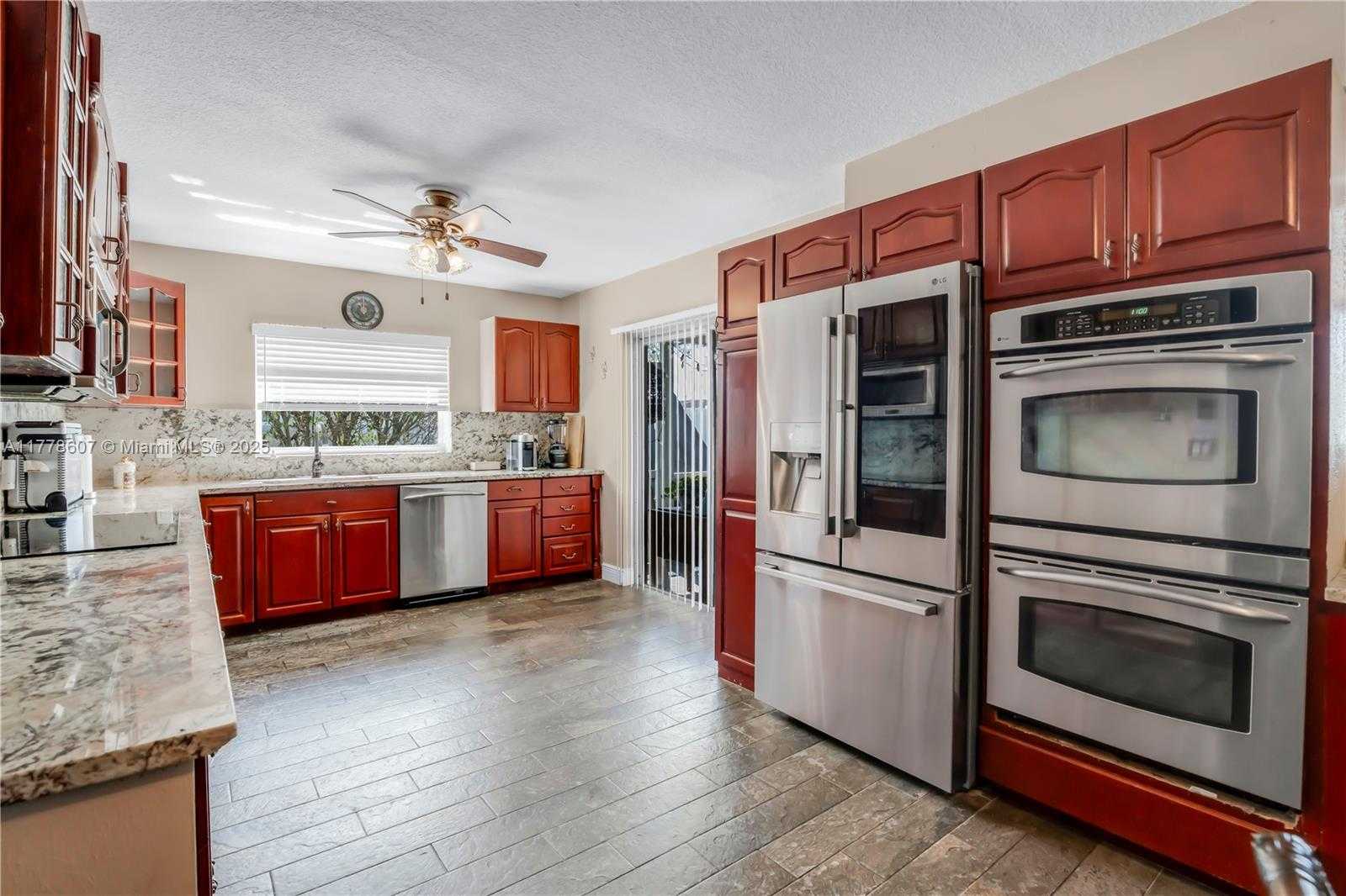 Small Image of 22483 LABRADOR ST, Boca Raton Number 5