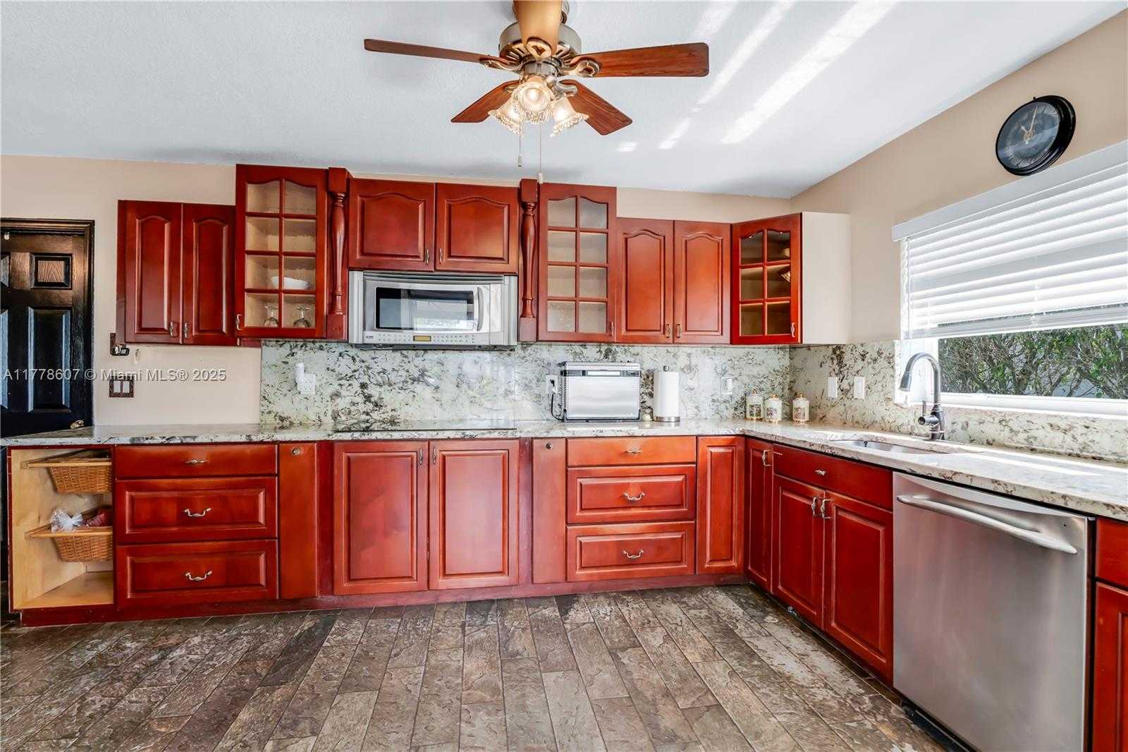 Small Image of 22483 LABRADOR ST, Boca Raton Number 7