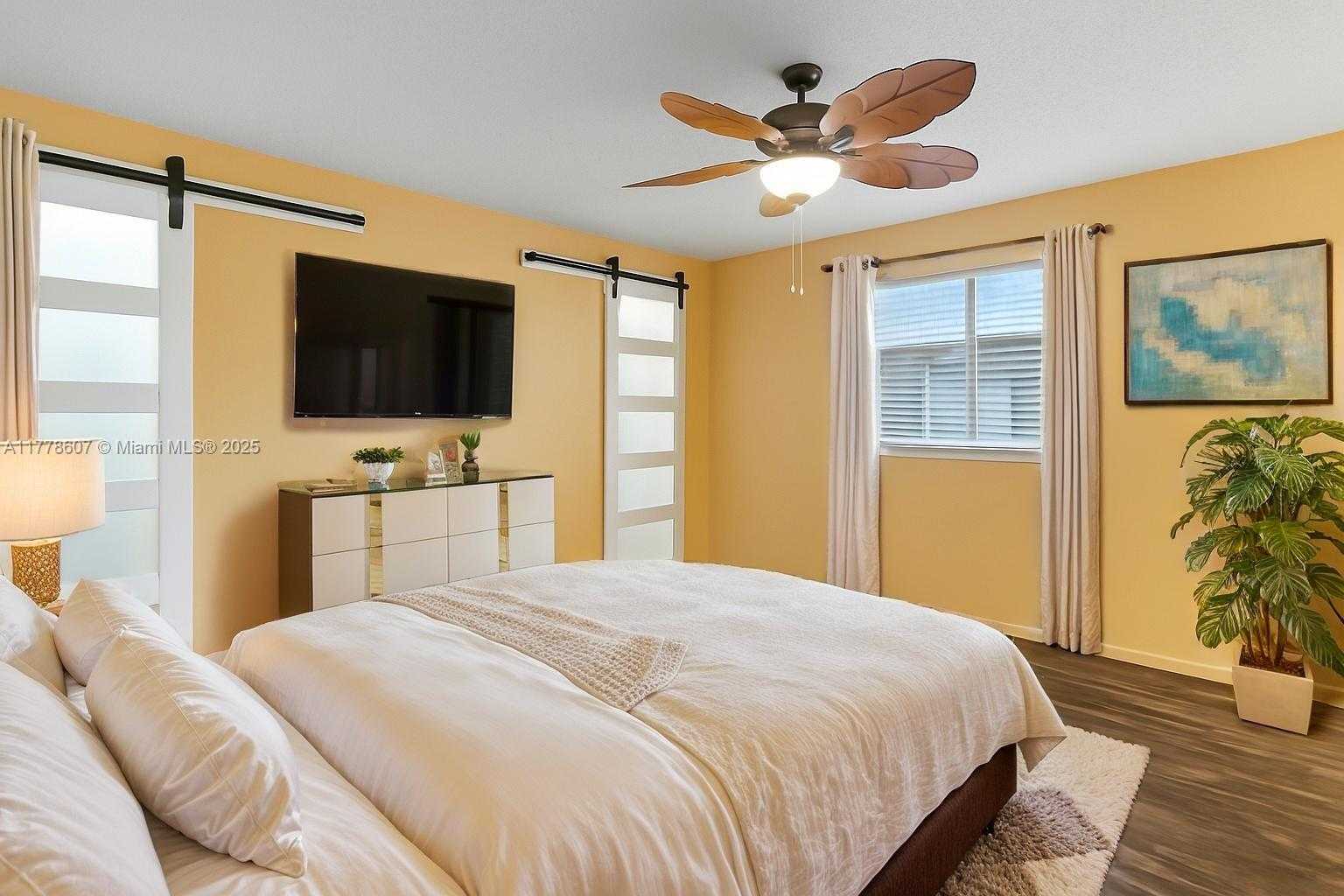 Small Image of 22483 LABRADOR ST, Boca Raton Number 9