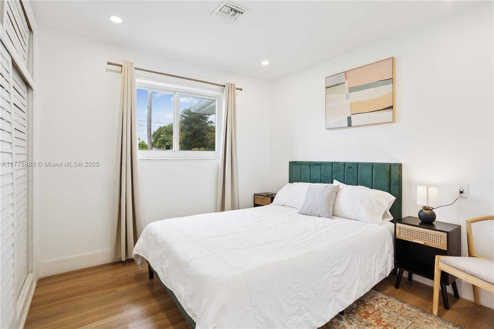 Small Image of 3710 NORTH WEST 6TH AVE, Deerfield Beach Number 17