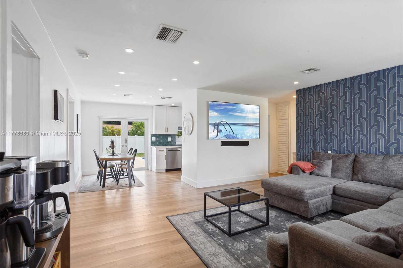Small Image of 3710 NORTH WEST 6TH AVE, Deerfield Beach Number 4