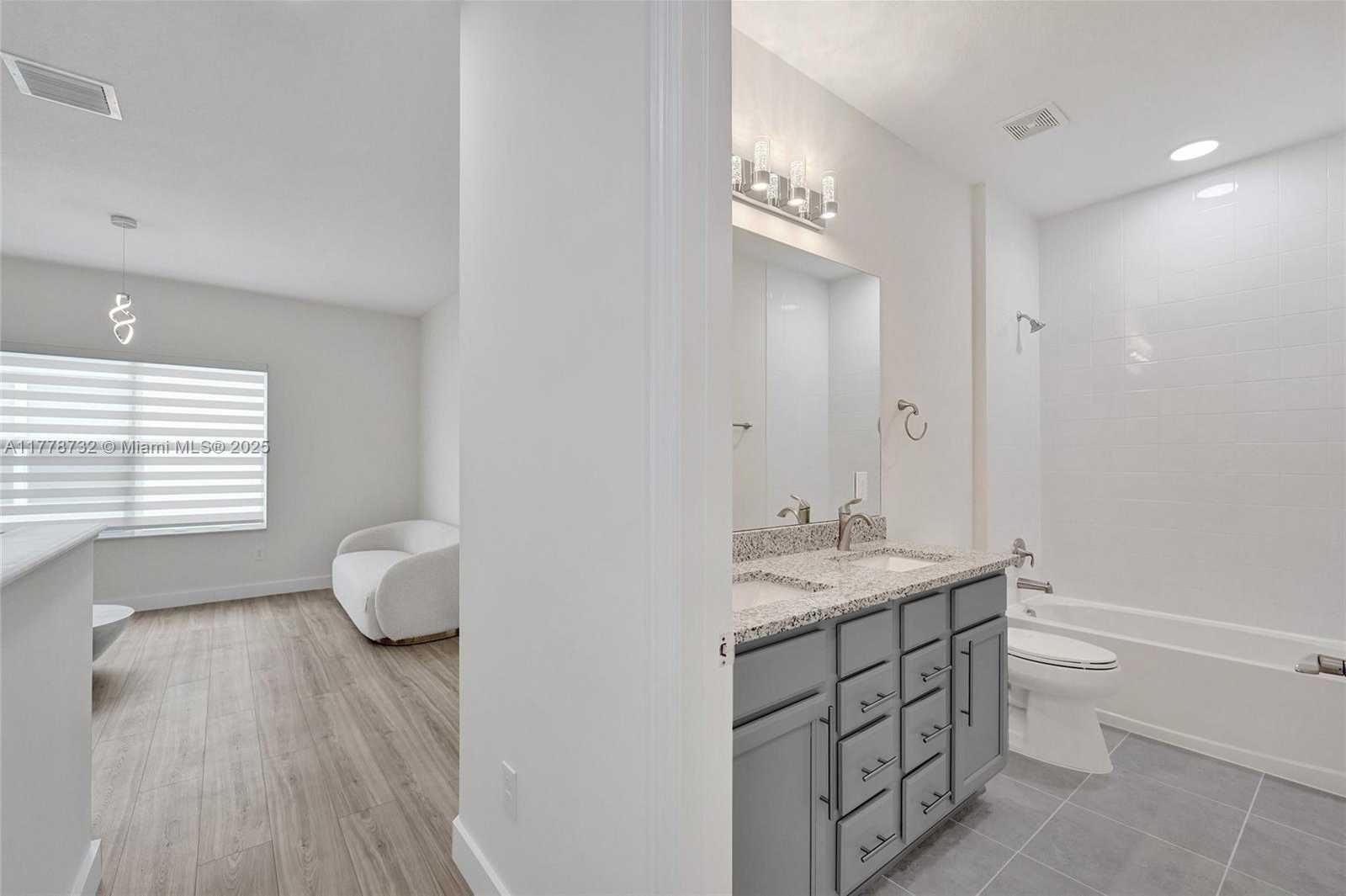 Small Image of 1348 SILK OAK DR, Hollywood Number 52