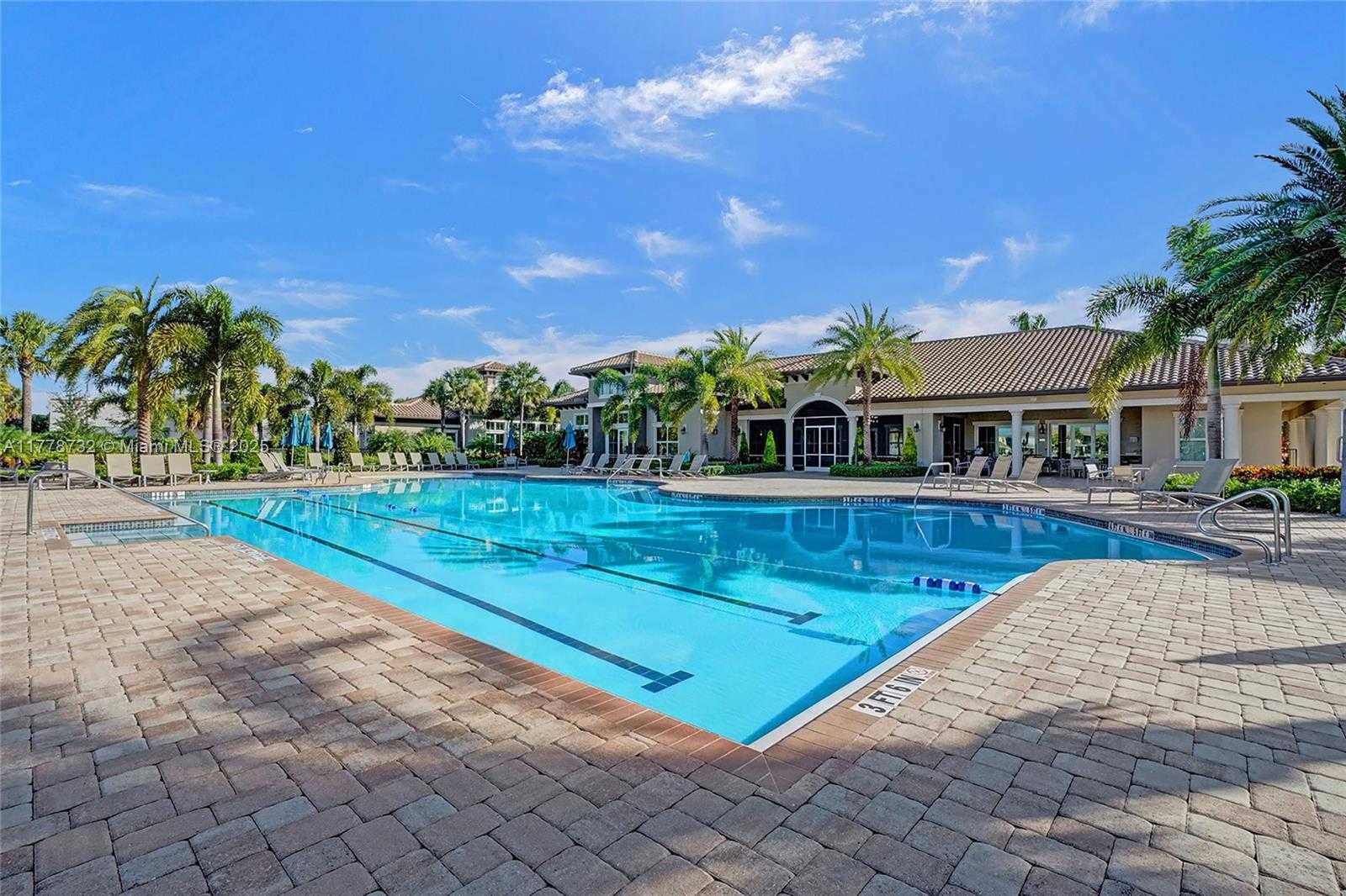 Small Image of 1348 SILK OAK DR, Hollywood Number 83