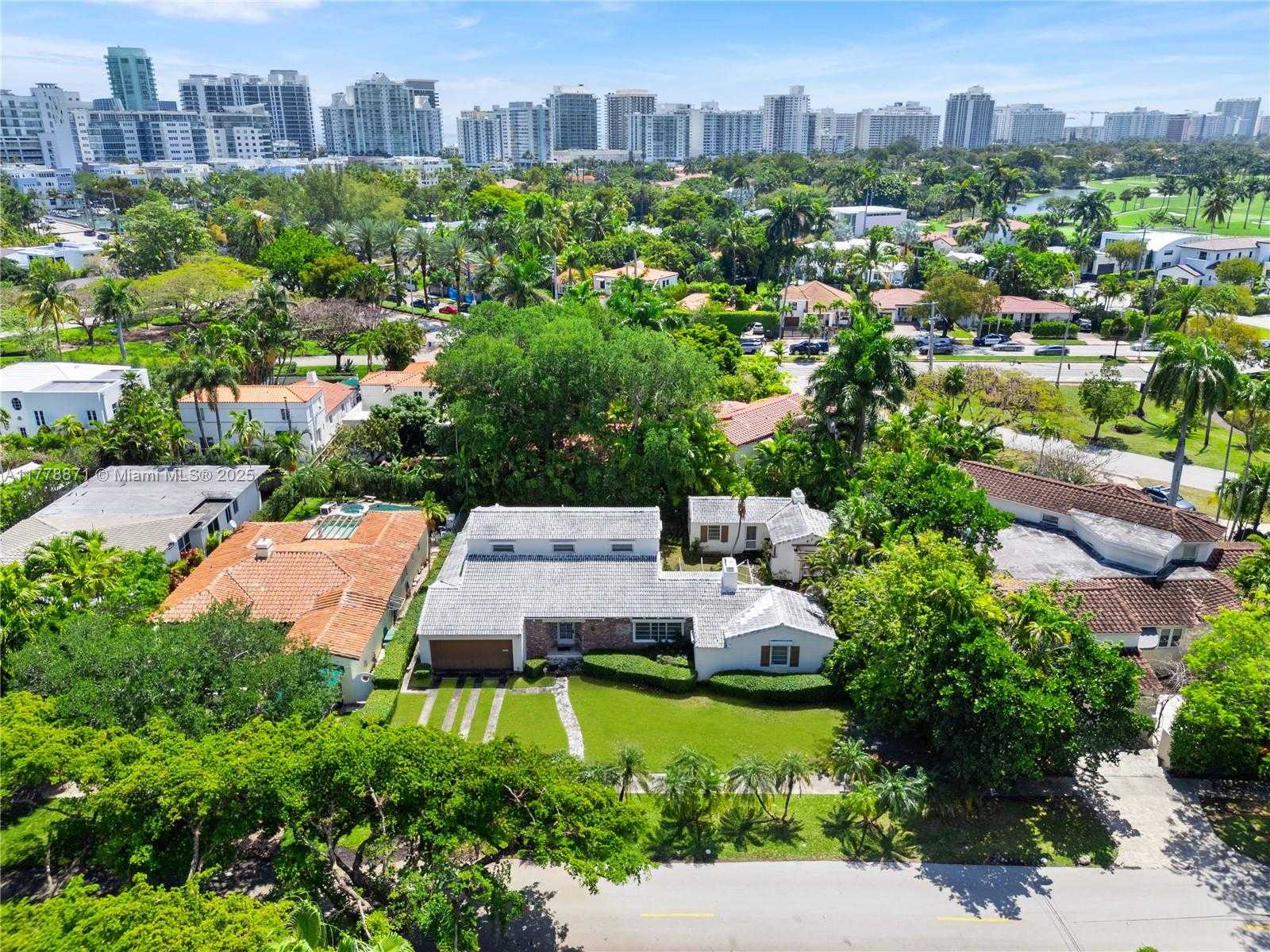 Small Image of 6371 NORTH BAY RD, Miami Beach Number 26