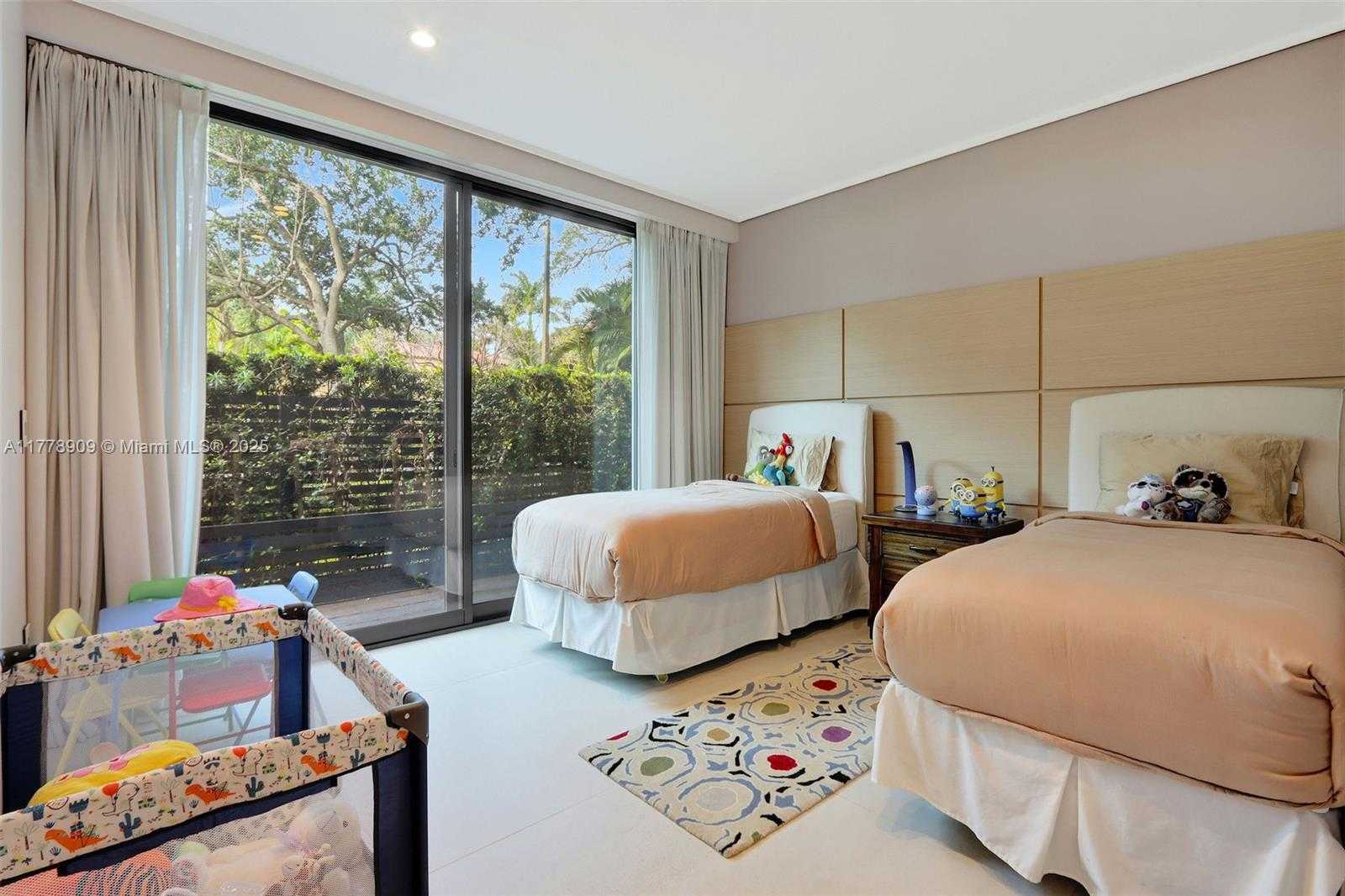 Small Image of 128 NORTH EAST 94TH ST, Miami Shores Number 24