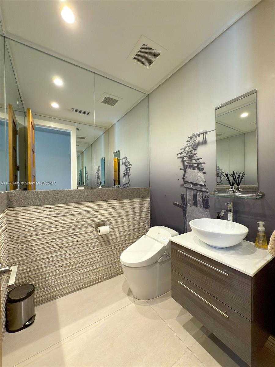 Small Image of 128 NORTH EAST 94TH ST, Miami Shores Number 35