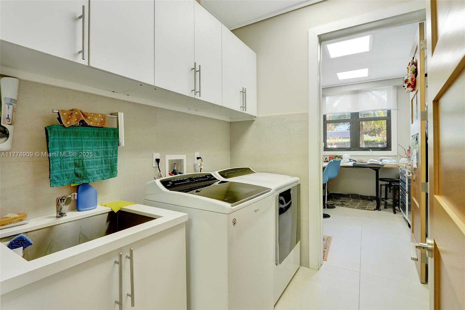 Small Image of 128 NORTH EAST 94TH ST, Miami Shores Number 37