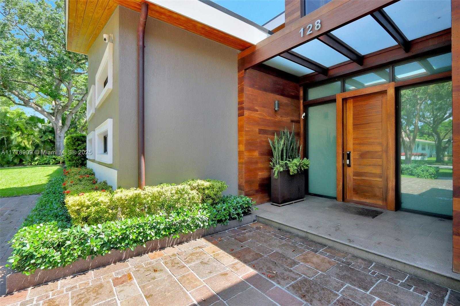 Small Image of 128 NORTH EAST 94TH ST, Miami Shores Number 4