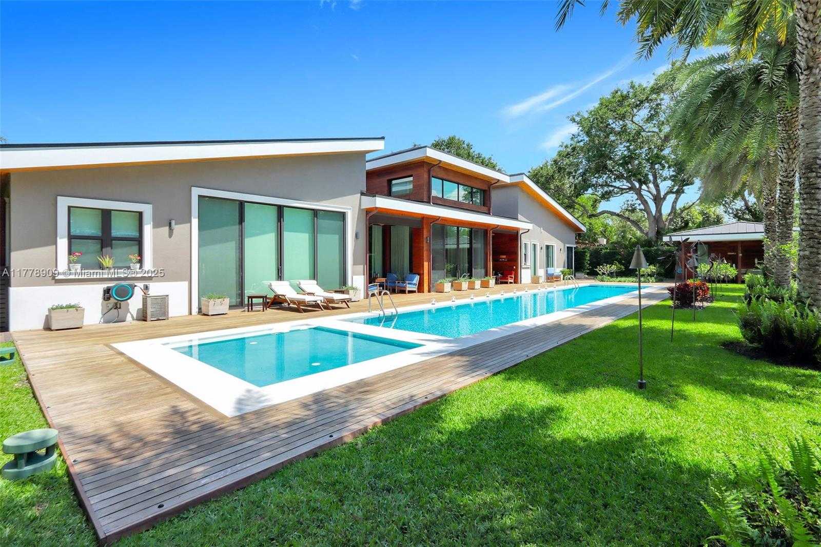 Small Image of 128 NORTH EAST 94TH ST, Miami Shores Number 55