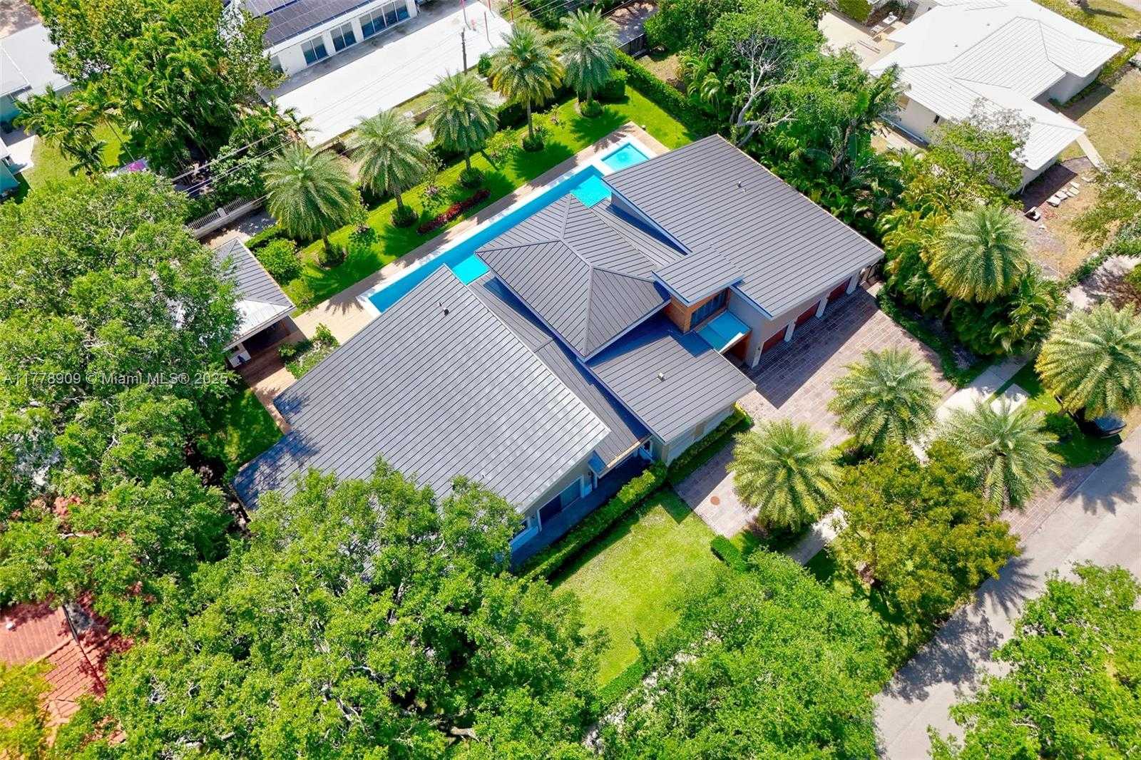 Small Image of 128 NORTH EAST 94TH ST, Miami Shores Number 57