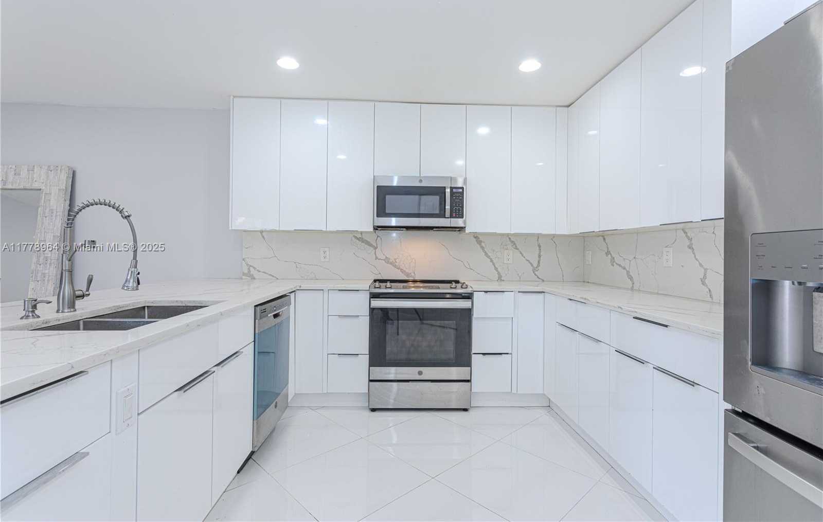 Small Image of 6615 ADRIATIC WAY, West Palm Beach Number 35