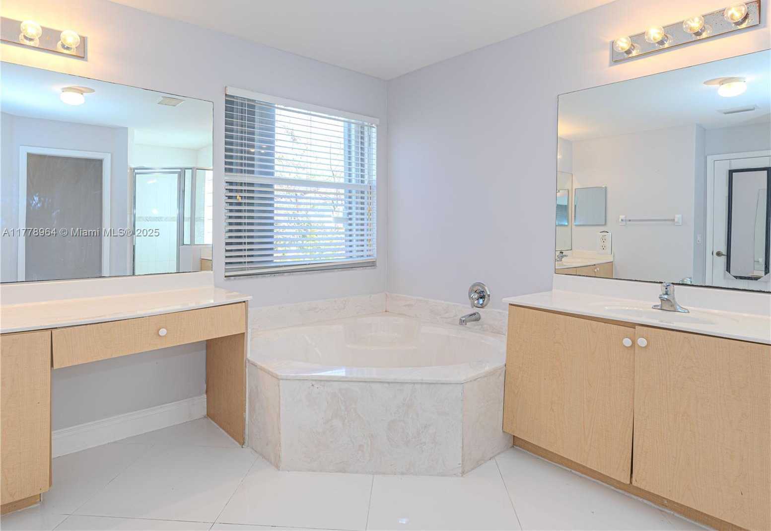 Small Image of 6615 ADRIATIC WAY, West Palm Beach Number 49