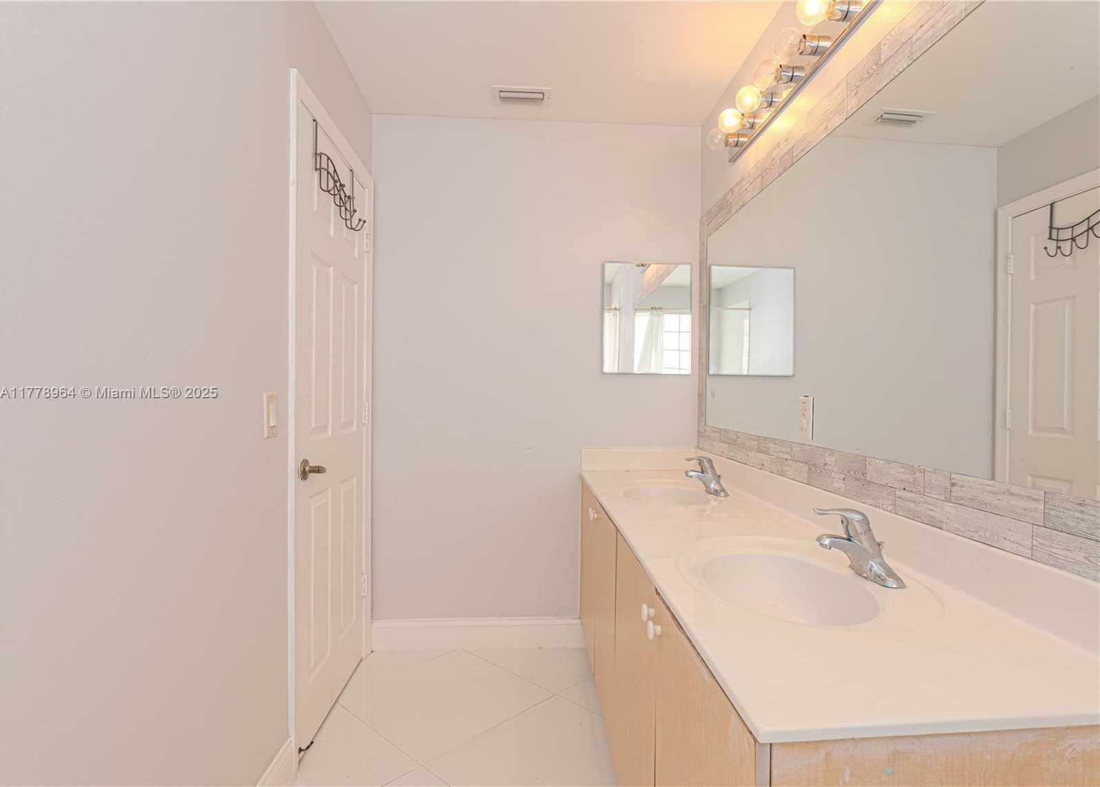 Small Image of 6615 ADRIATIC WAY, West Palm Beach Number 64