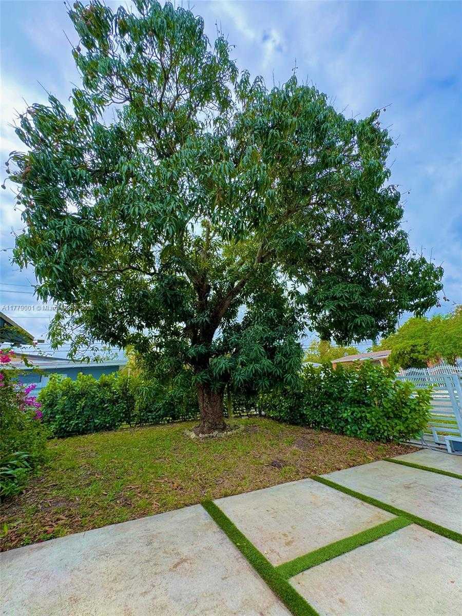 Small Image of 12685 NORTH WEST MIAMI CT, North Miami Number 11