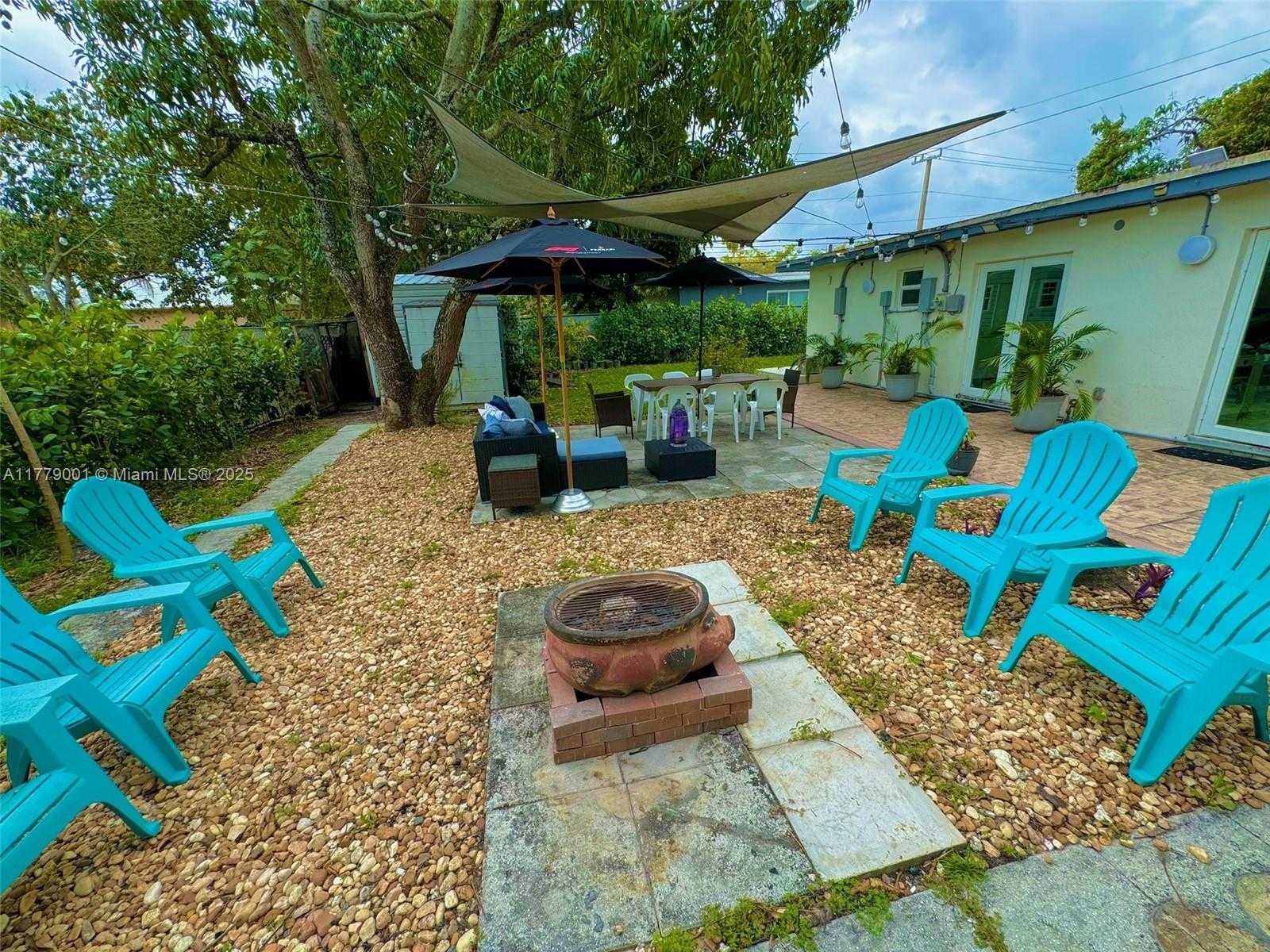 Small Image of 12685 NORTH WEST MIAMI CT, North Miami Number 15