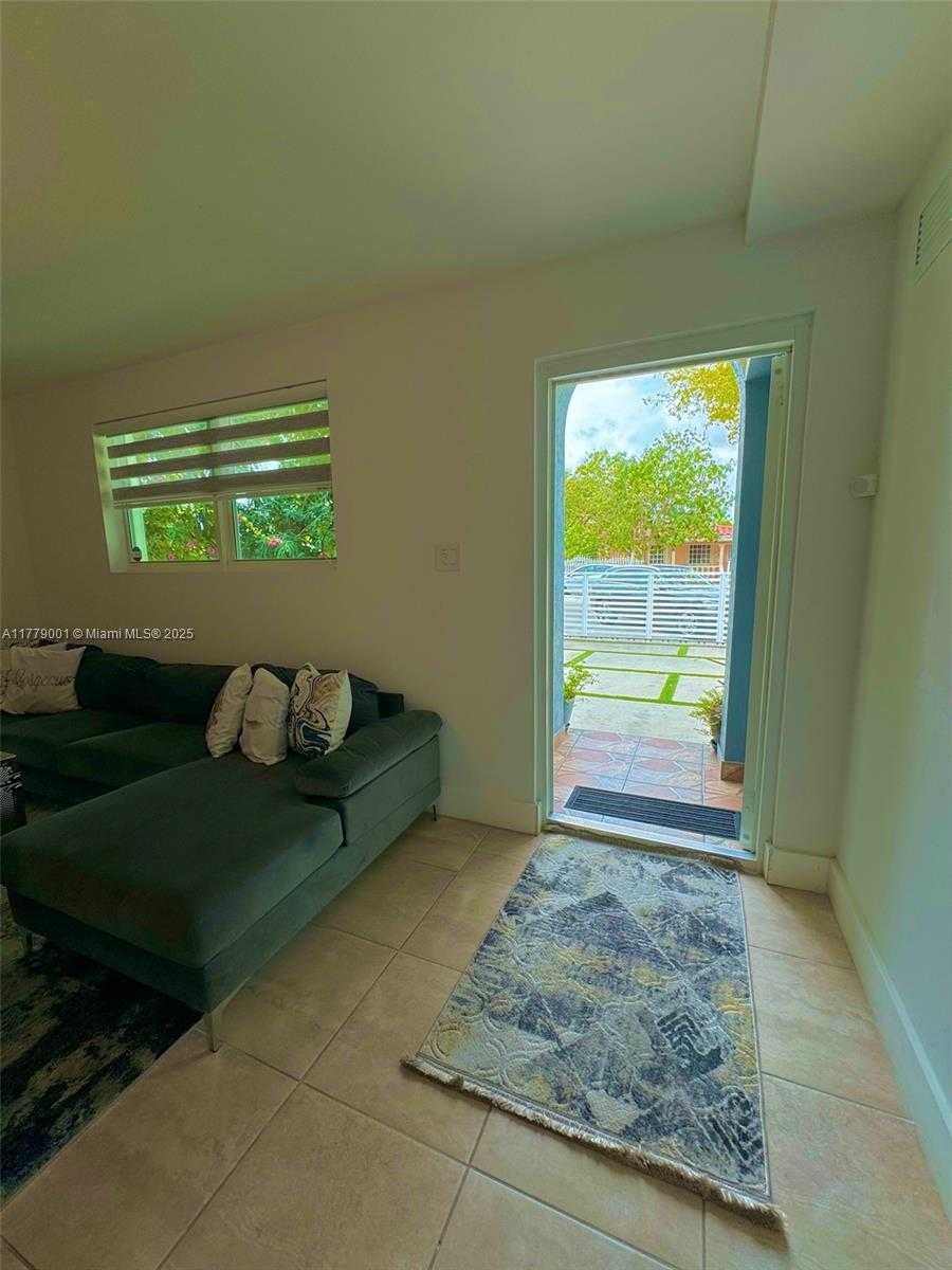 Small Image of 12685 NORTH WEST MIAMI CT, North Miami Number 32