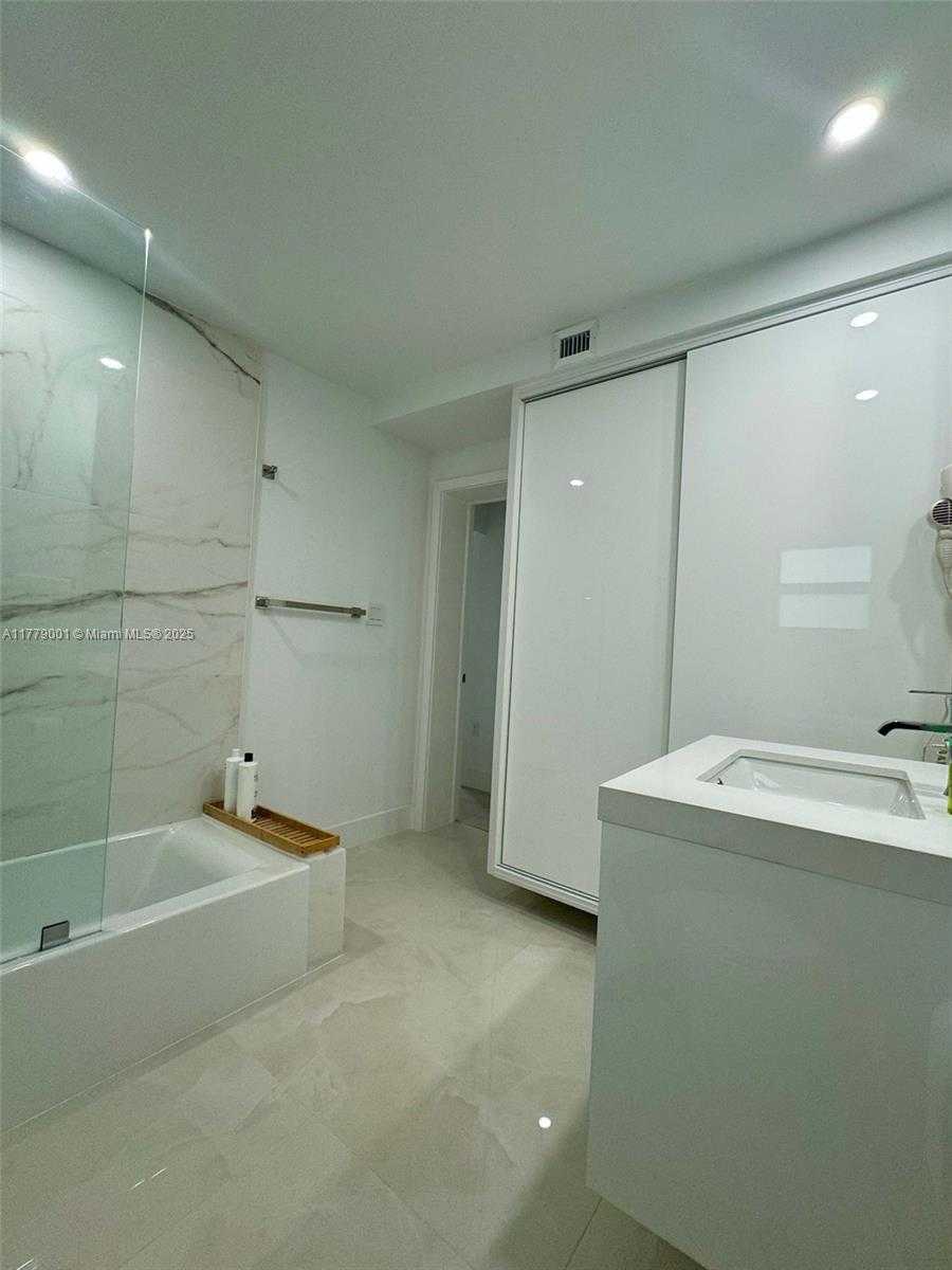 Small Image of 12685 NORTH WEST MIAMI CT, North Miami Number 36