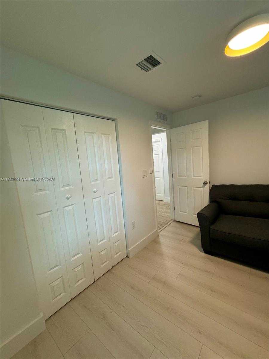 Small Image of 12685 NORTH WEST MIAMI CT, North Miami Number 42