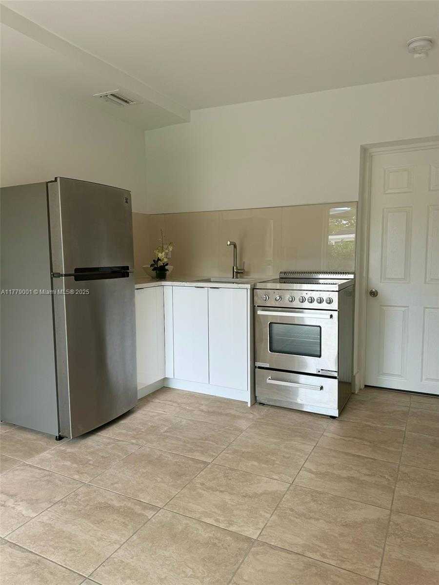 Small Image of 12685 NORTH WEST MIAMI CT, North Miami Number 48