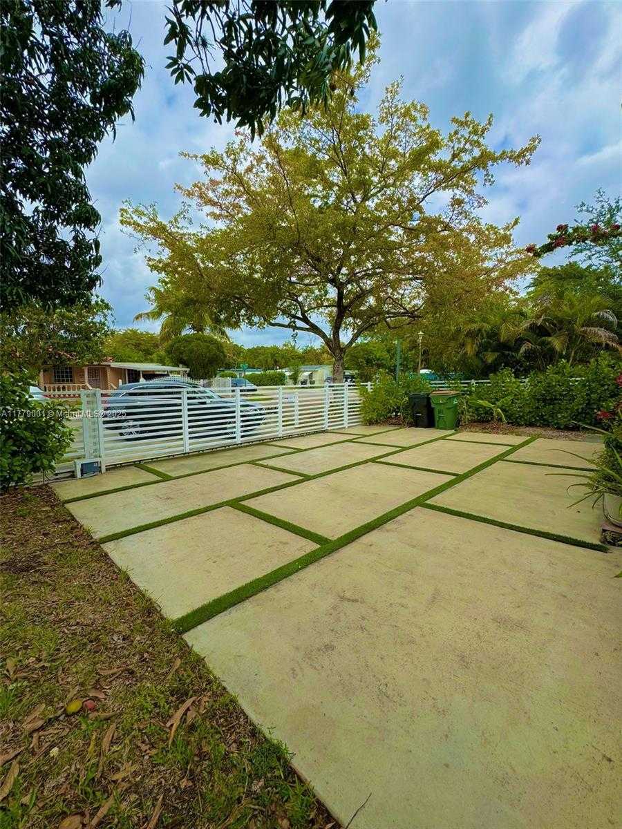 Small Image of 12685 NORTH WEST MIAMI CT, North Miami Number 5