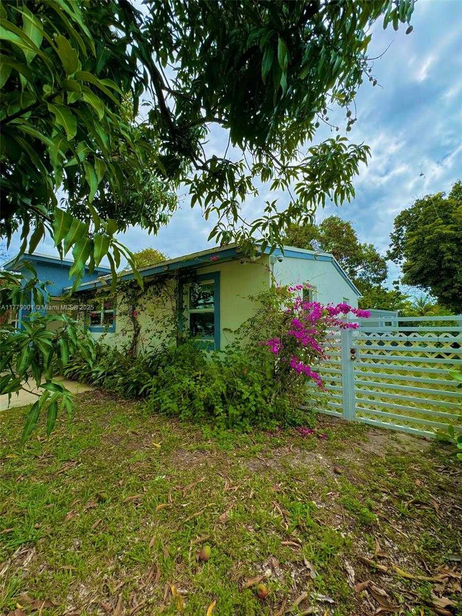 Small Image of 12685 NORTH WEST MIAMI CT, North Miami Number 7