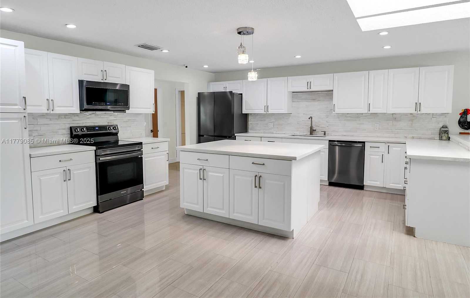 Small Image of 9620 NORTH WEST 26TH CT, Cooper City Number 15