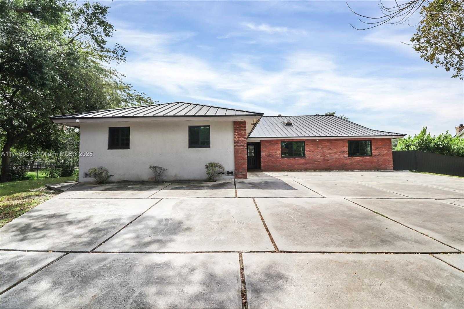 Small Image of 9620 NORTH WEST 26TH CT, Cooper City Number 3