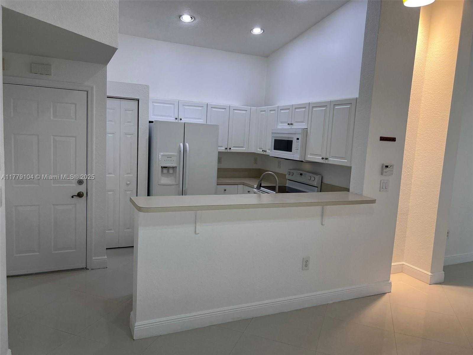 Small Image of 18769 SOUTH WEST 28TH ST, Miramar Number 25