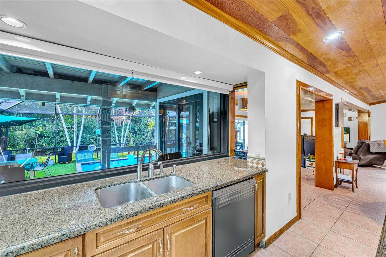 Small Image of 7801 SOUTH WEST 170TH ST, Palmetto Bay Number 21