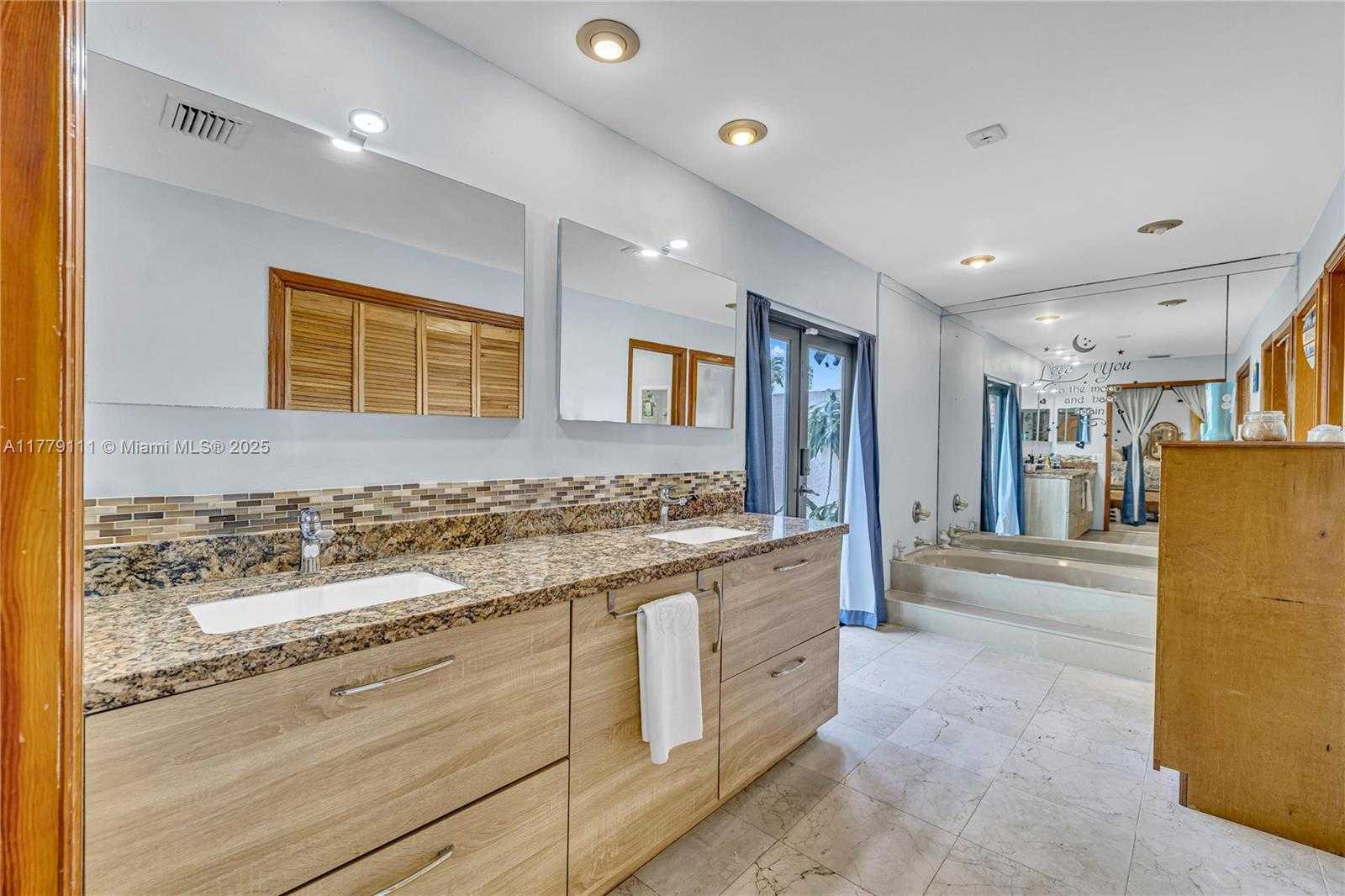 Small Image of 7801 SOUTH WEST 170TH ST, Palmetto Bay Number 27