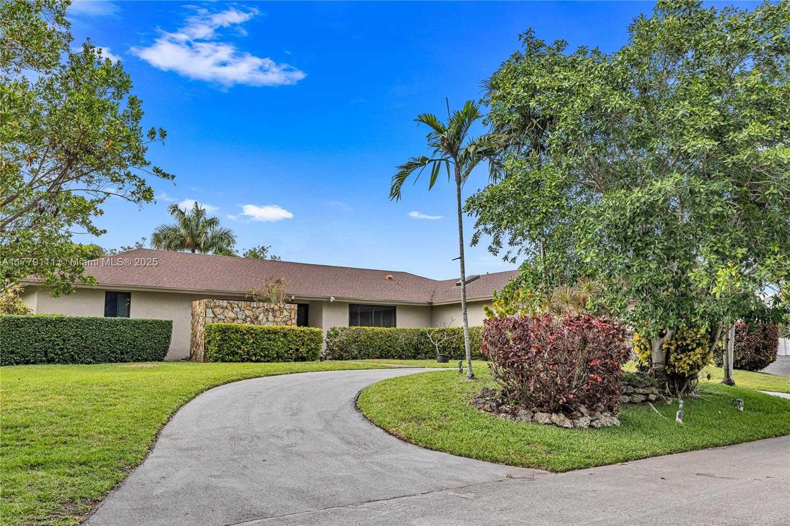 Small Image of 7801 SOUTH WEST 170TH ST, Palmetto Bay Number 49