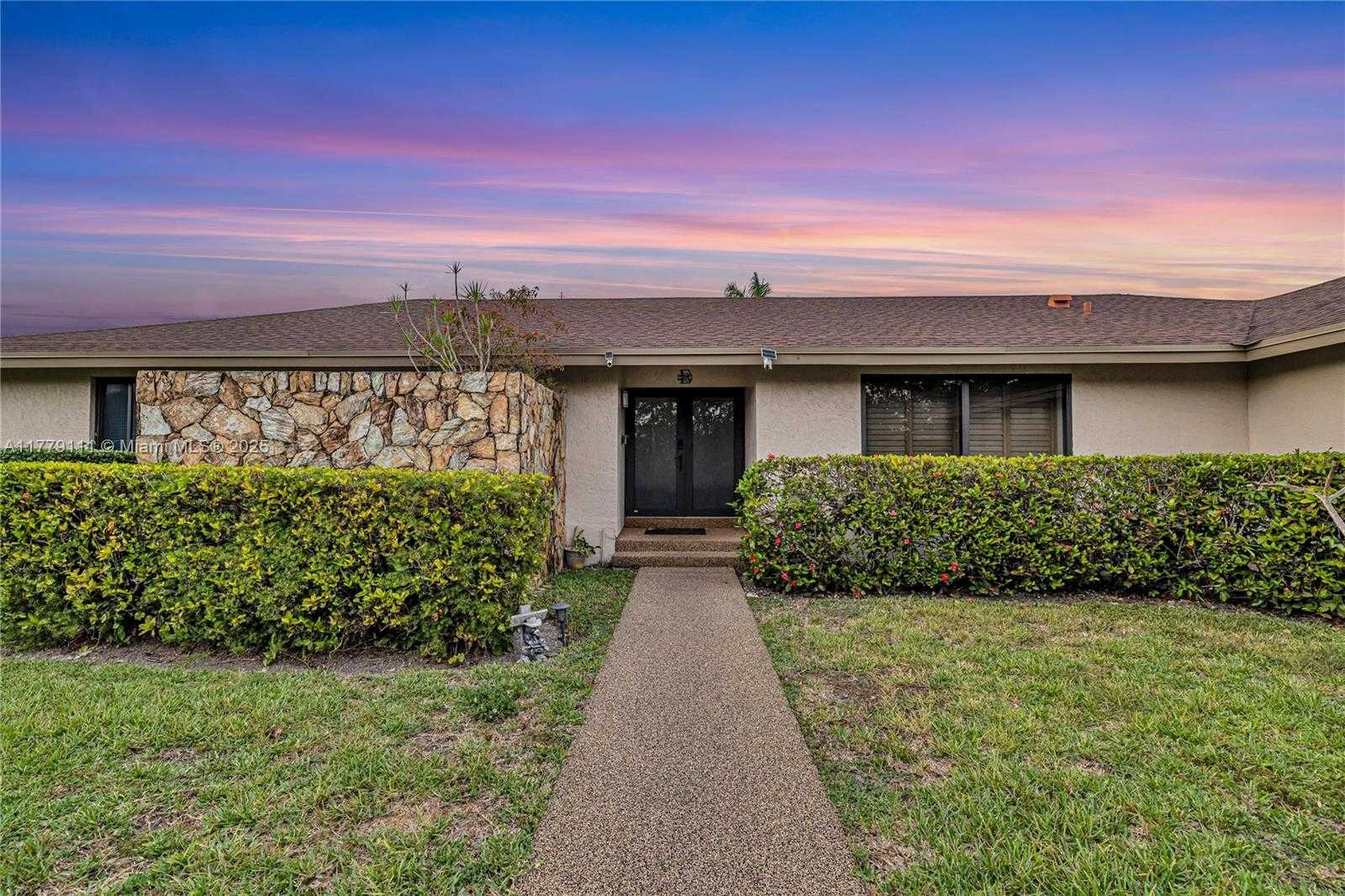 Small Image of 7801 SOUTH WEST 170TH ST, Palmetto Bay Number 6