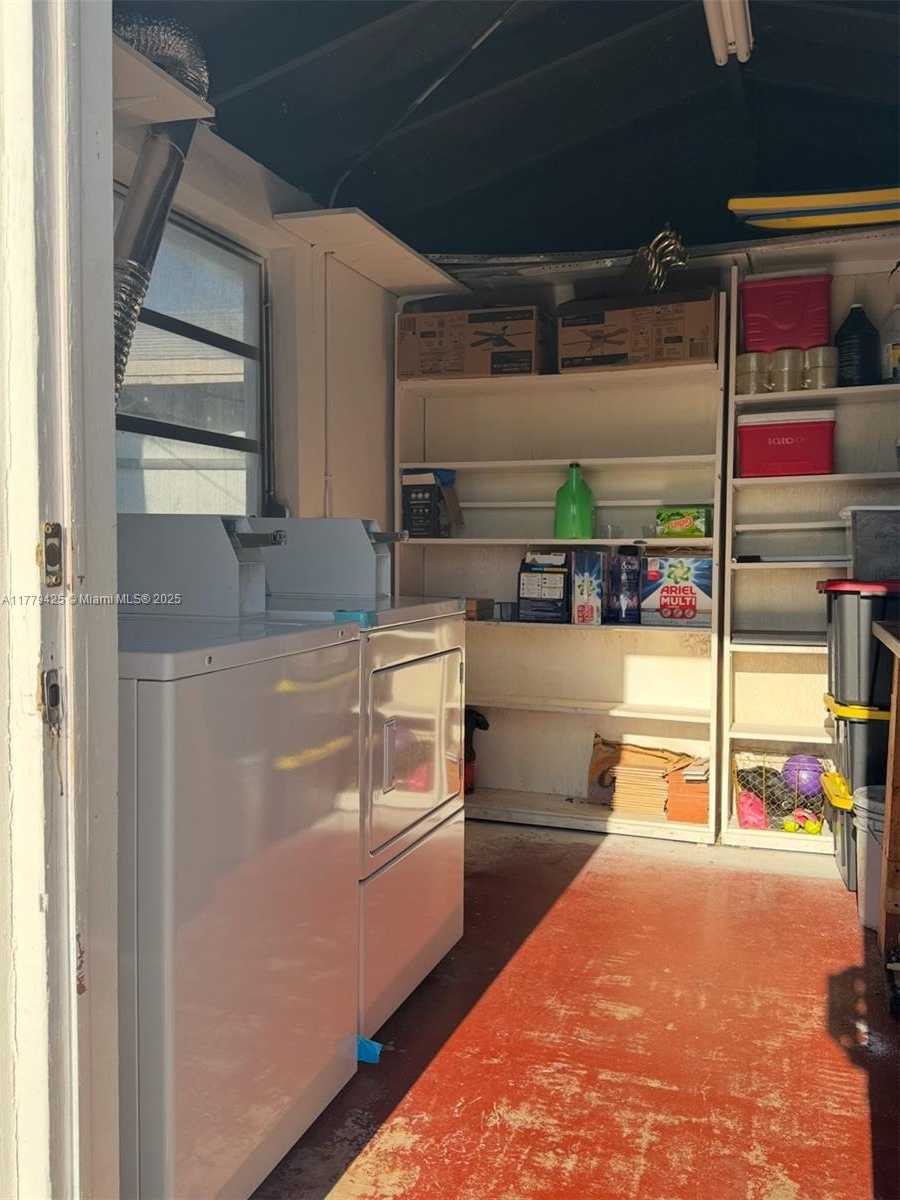 Small Image of 602 EAST 50TH ST, Hialeah Number 15